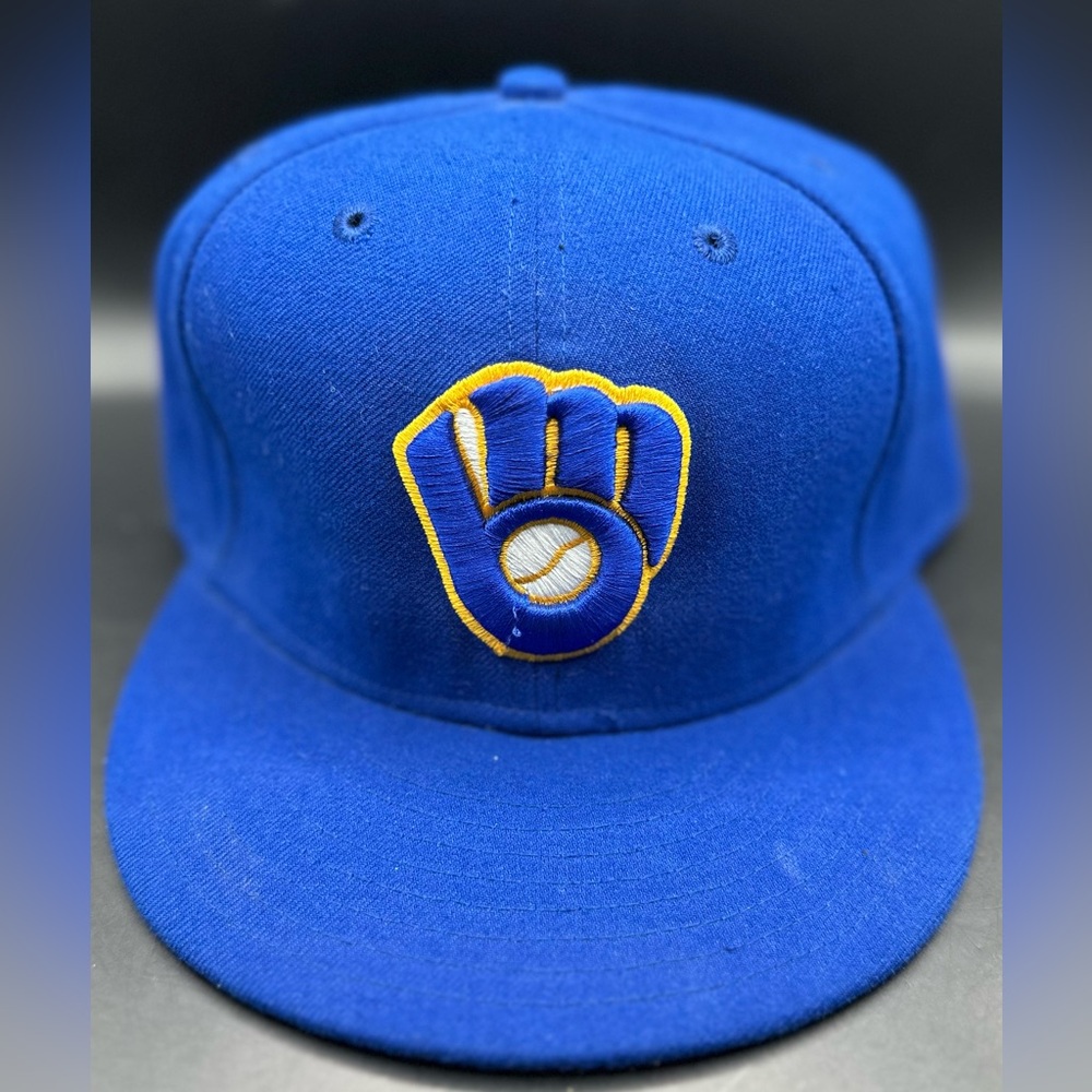 Milwaukee Brewers baseball cap USED.